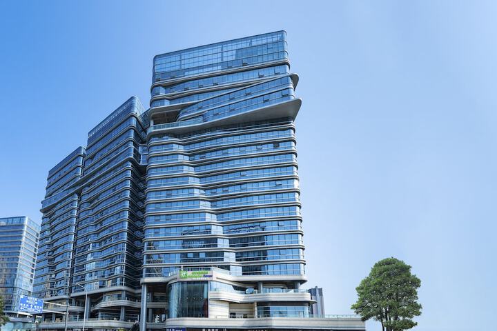 Hotel 60 of 61
