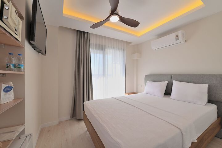 Room 8 of 29