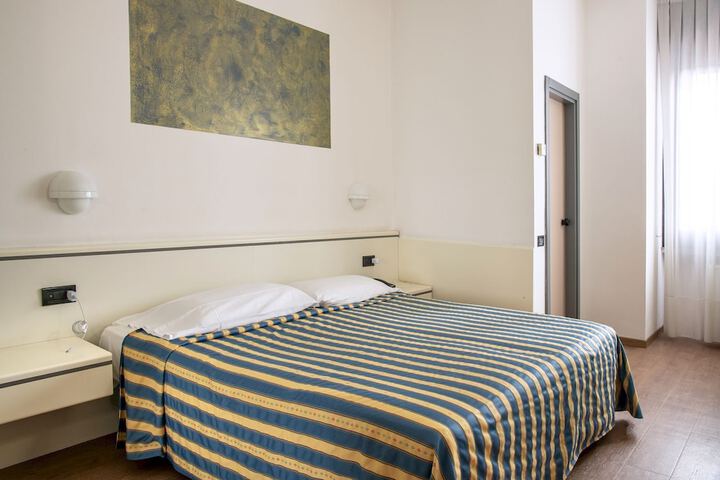 Room 54 of 86