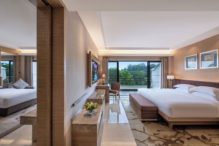 Room 38 of 129