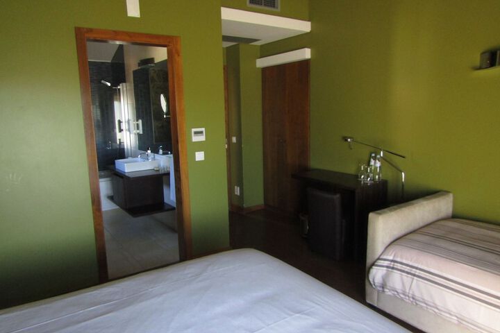 Room 17 of 88