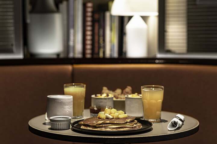 Breakfast/Coffee Service 34 of 40