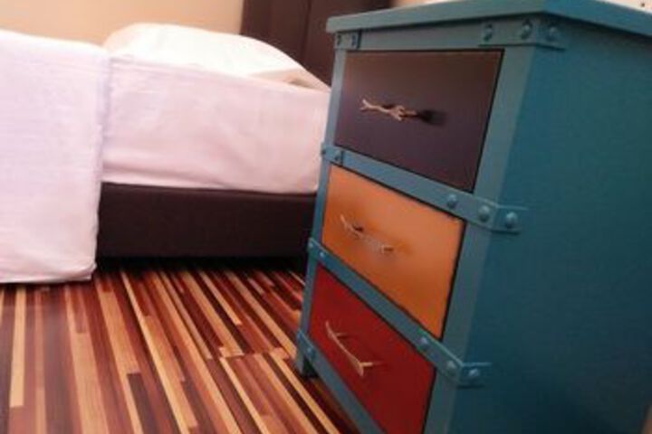 Room 2 of 2
