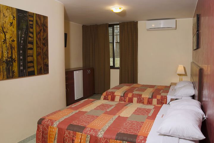 Room 4 of 46