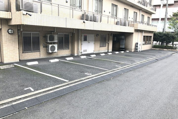 Property Grounds 23 of 26