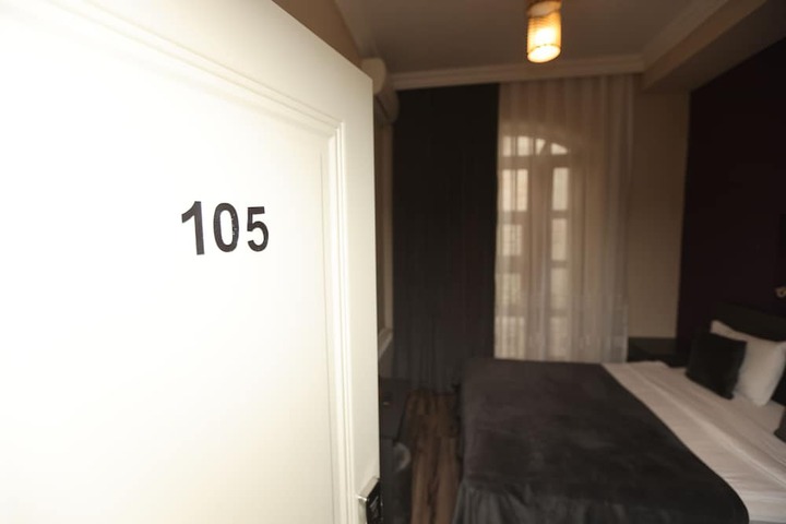 Room 18 of 65