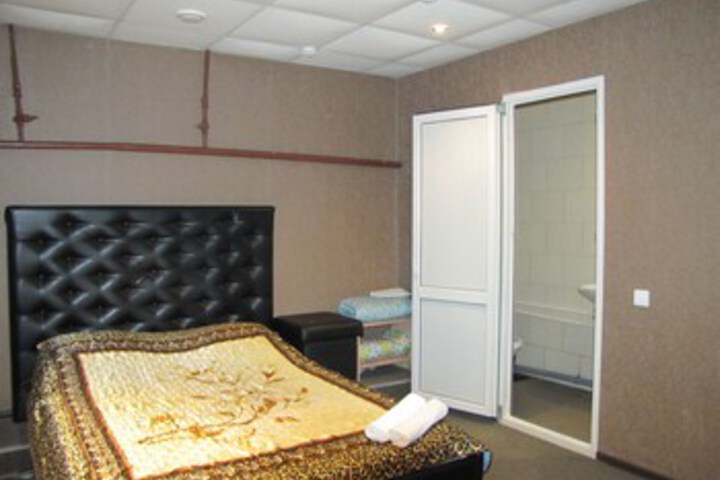Room 15 of 23