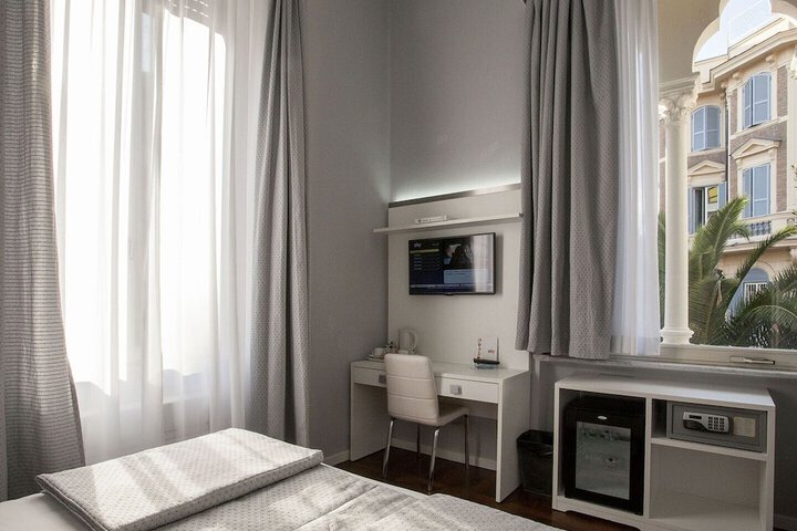Room 19 of 41