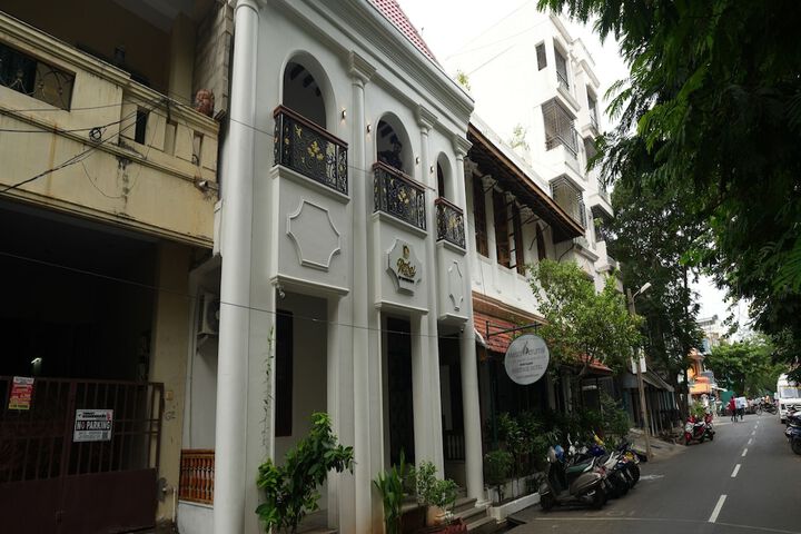 Rebel De Pondicherry
