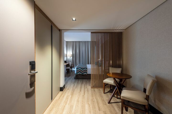 Room 12 of 51