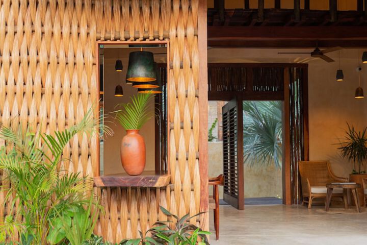 Hotel 142 of 159