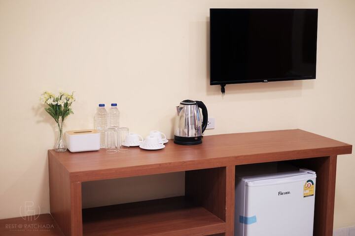Room 32 of 60