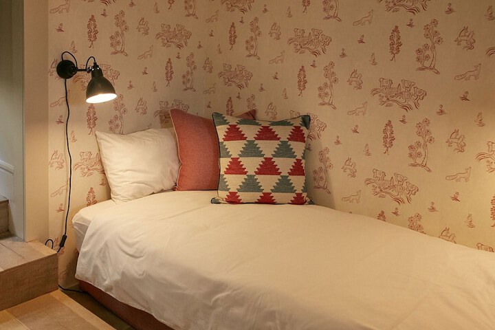 Room 3 of 50