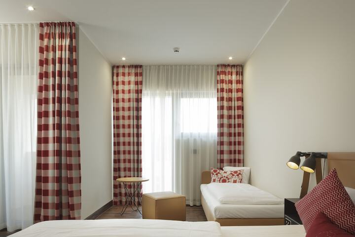 Room 18 of 53