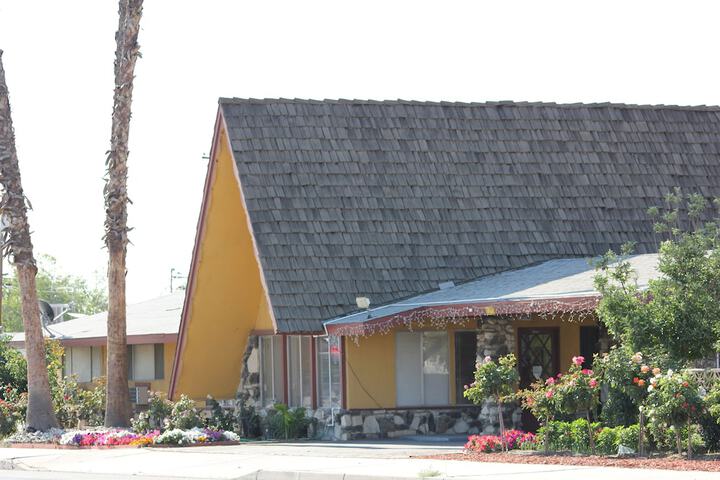 Cinderella Motel