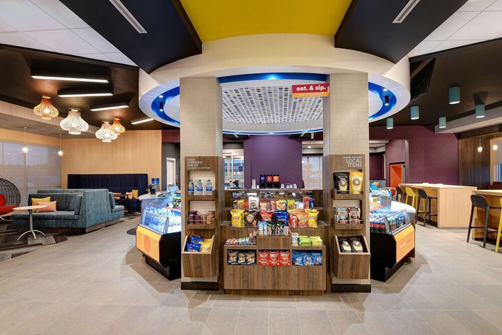 Snack bar