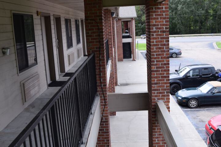 Ballroom/Hall 21 of 26