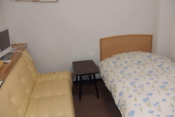 Room 15 of 60