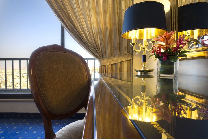 Room 21 of 75