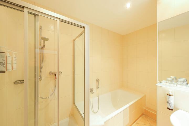 Bath Photo