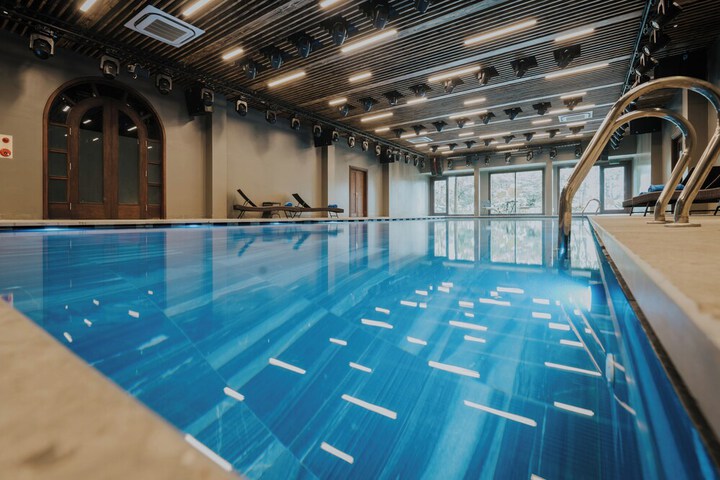 Pool 46 of 63