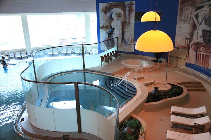 Pool 42 of 67