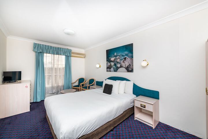 Room 7 of 101