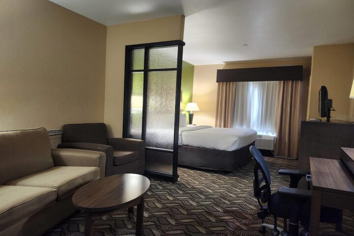 Room 20 of 46