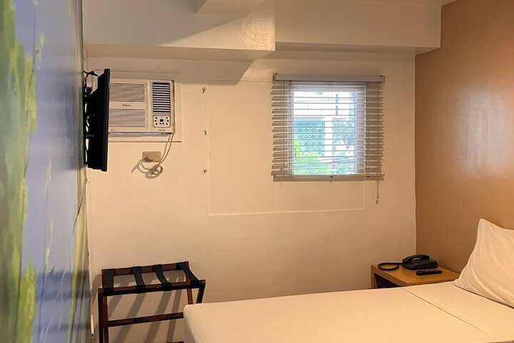 Room 30 of 89