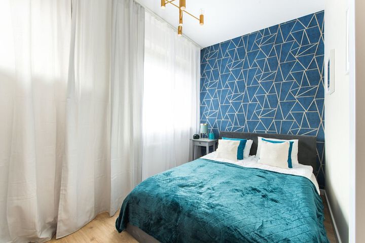Room 4 of 66