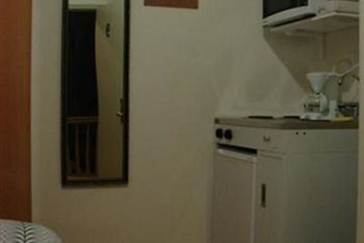 Room 30 of 31
