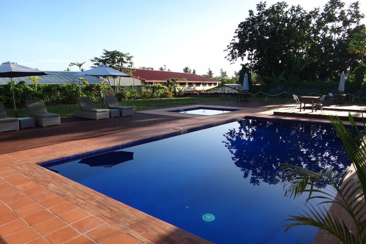 Pool Hotel