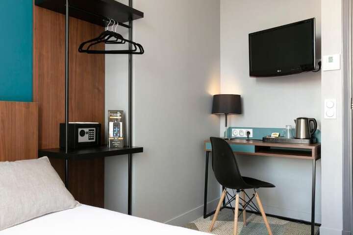 Room 14 of 52