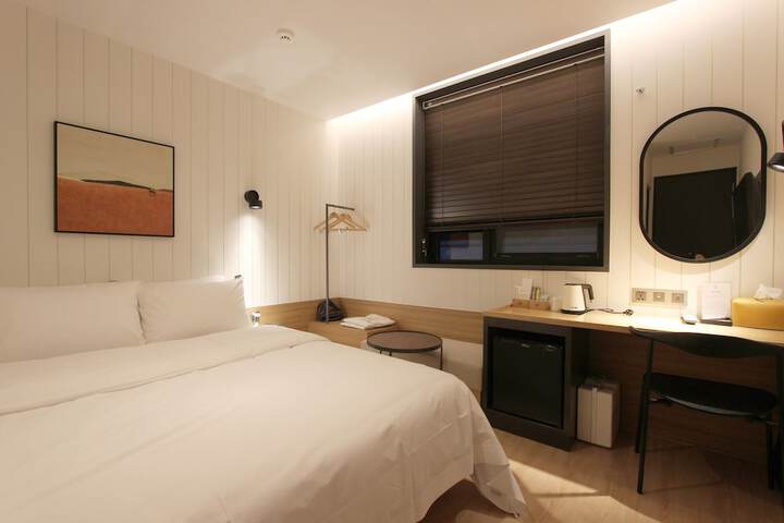 Room 18 of 59