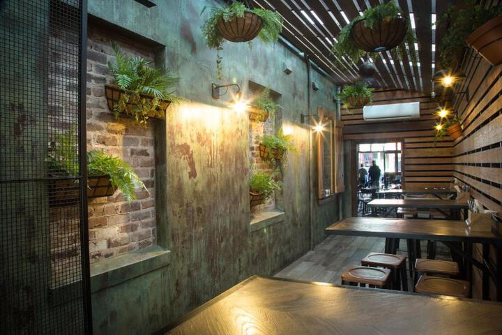 Bar/lounge