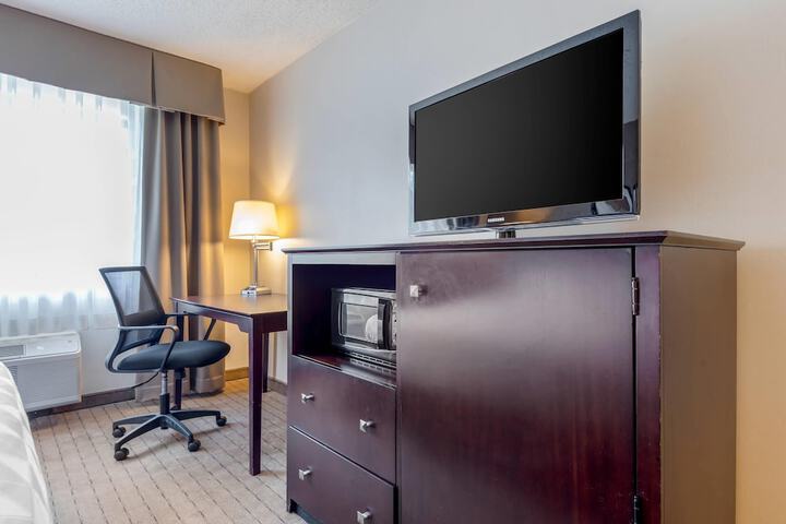 Room 12 of 42