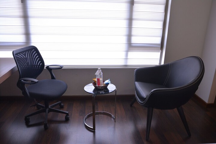Room 3 of 37