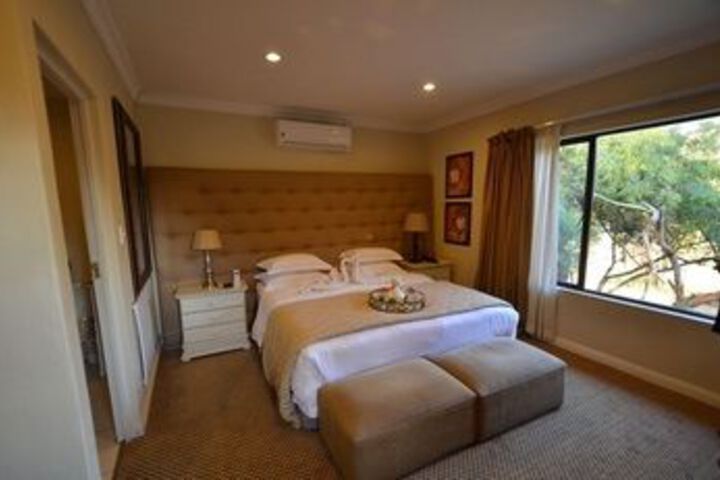 Room 8 of 35
