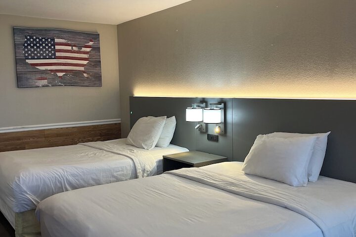 Room 7 of 10