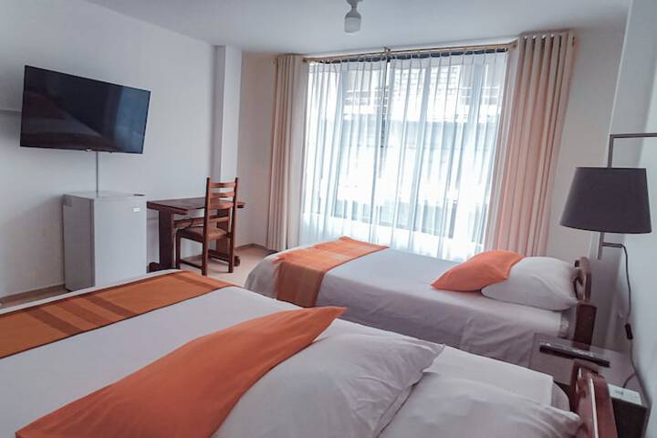 Room 4 of 7