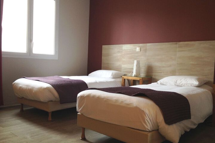 Room 16 of 96