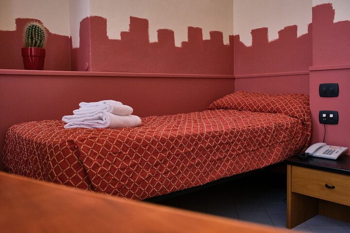 Room 6 of 64