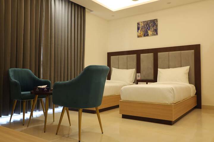 Room 4 of 24