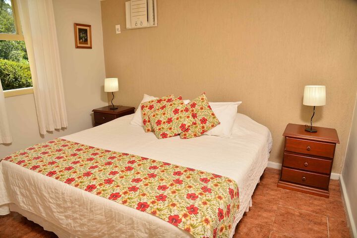 Room 35 of 223