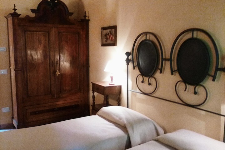 Room 12 of 47