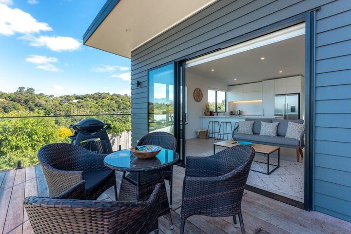 Terrace/Patio 11 of 17