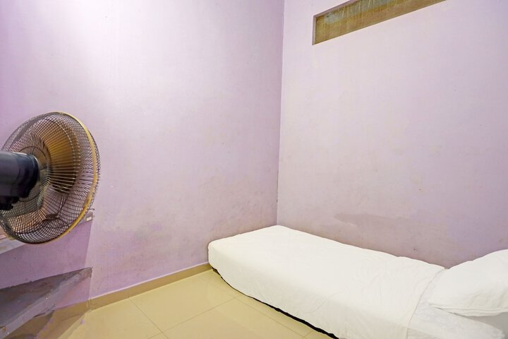 Room 19 of 27