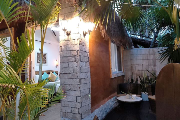 Hotel Exterior 168 of 171