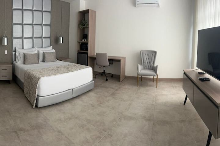 Room 2 of 17