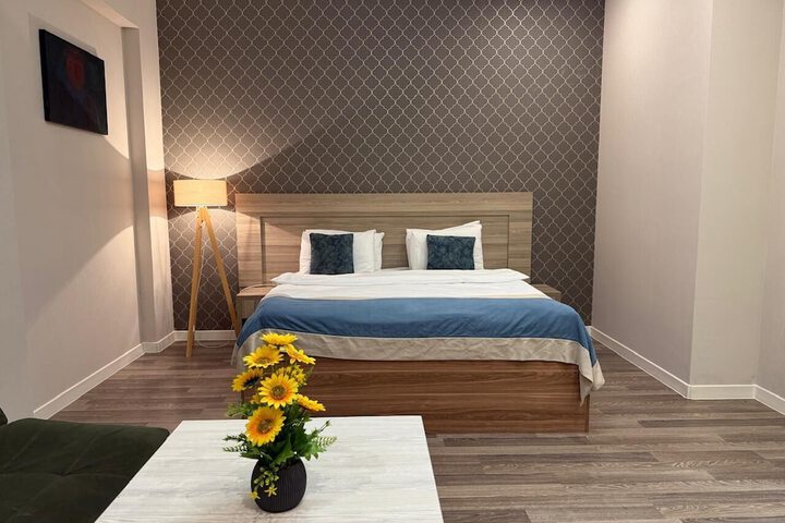 Hazz Nemi Hotel